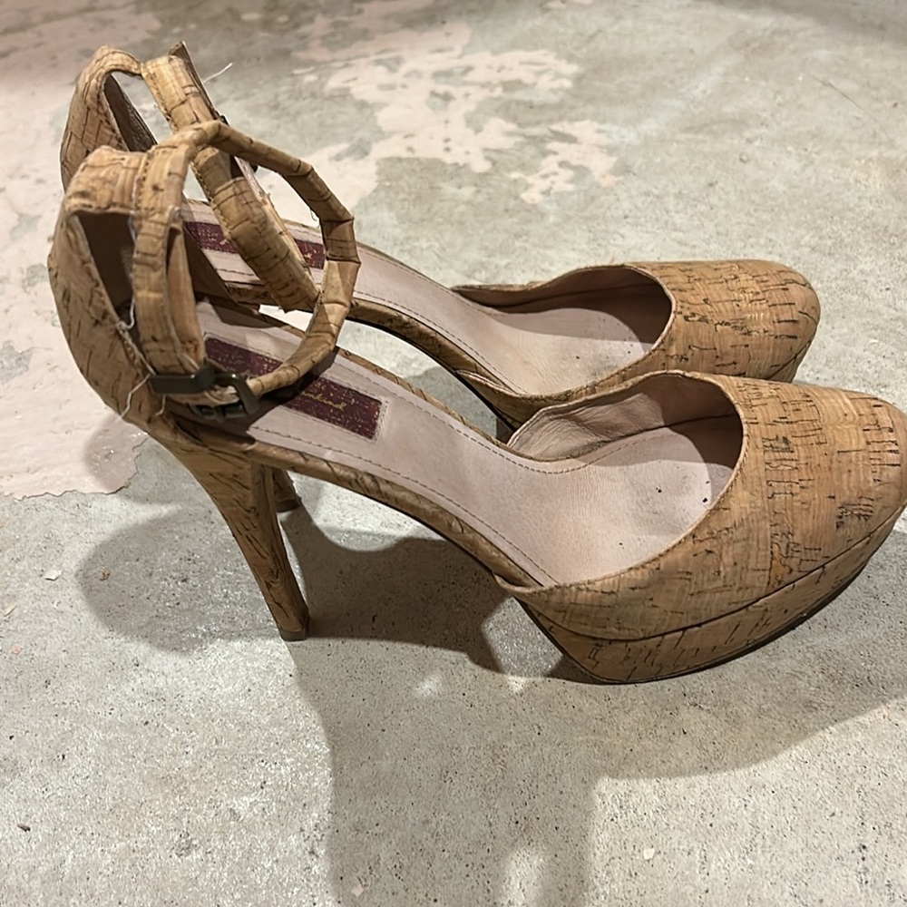 7 For All Mankind Cork Pumps Heels Sz 39.